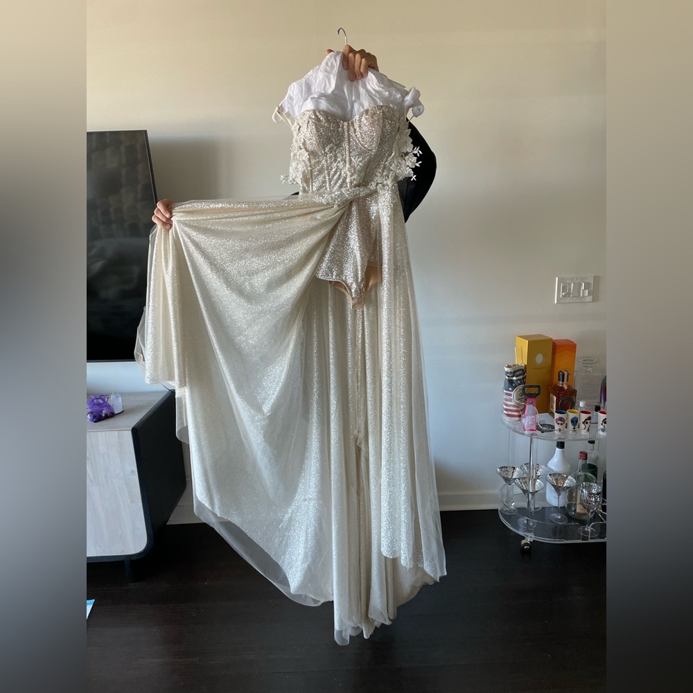 Berta Wedding Dress Harper - Picture 14 of 15